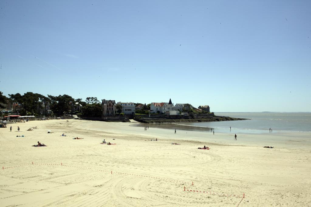 סן-פאלה-סור-מר Hotel De La Plage מראה חיצוני תמונה
